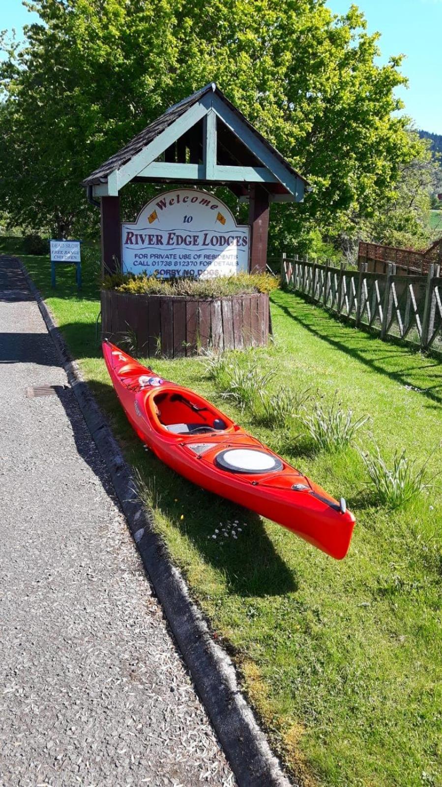 River Edge Lodges Bridge of Earn Exterior photo
